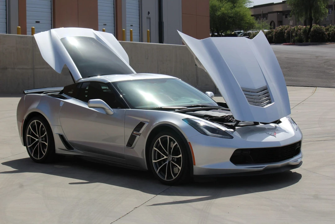 2017 Chevrolet Corvette C7 Grand Sport - Image 16 of 31