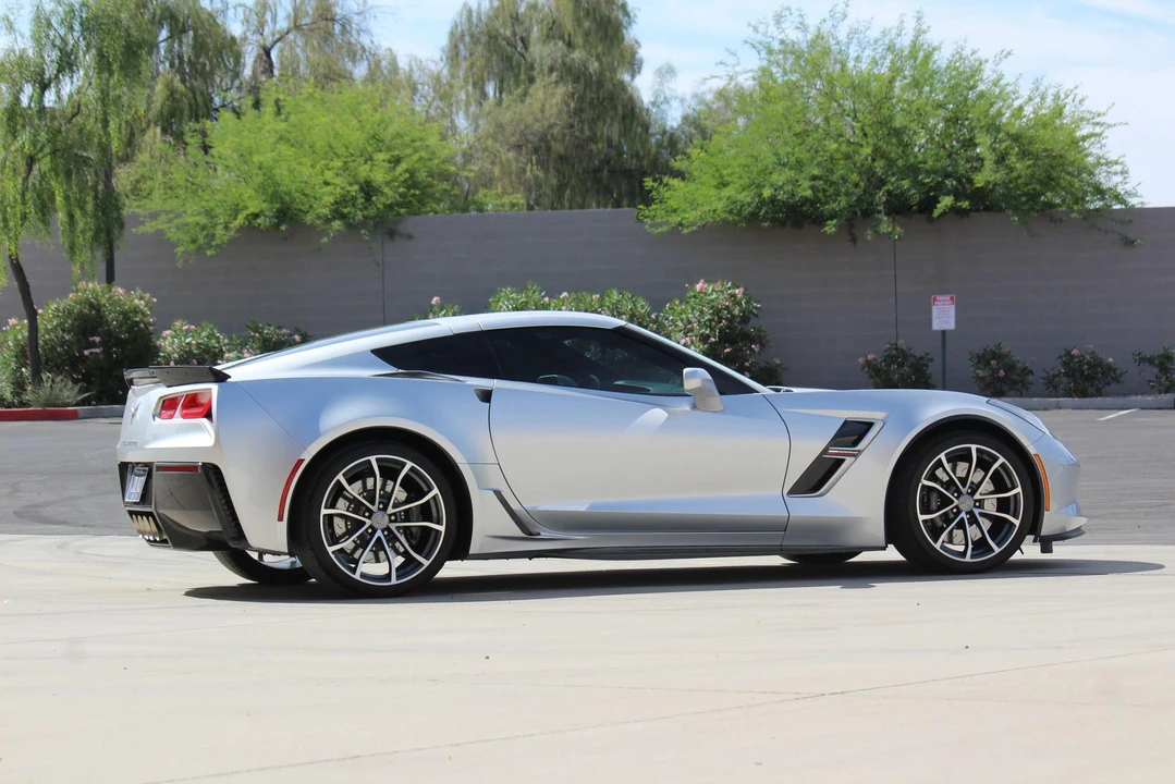 2017 Chevrolet Corvette C7 Grand Sport - Image 14 of 31