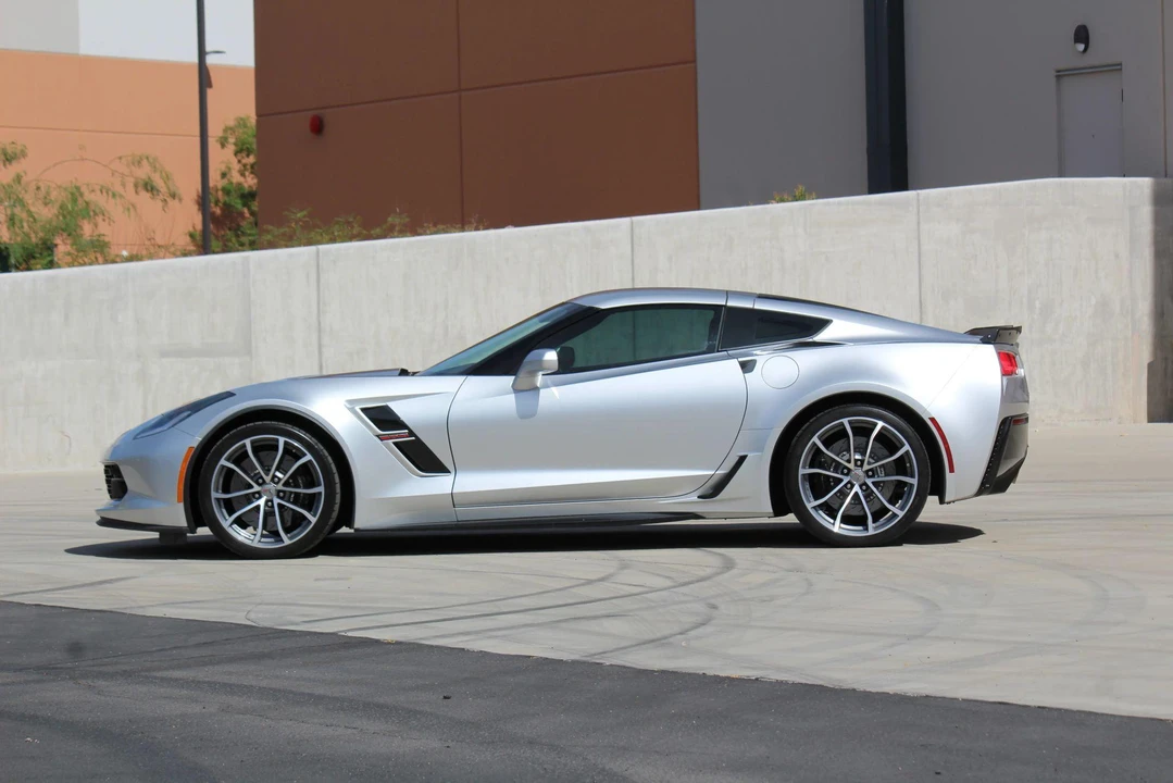 2017 Chevrolet Corvette C7 Grand Sport - Image 9 of 31