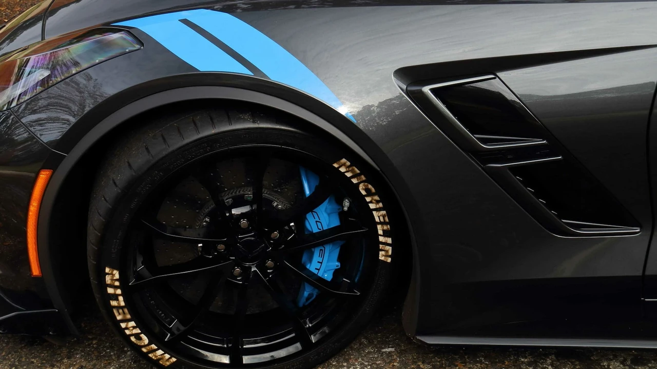 2017 Chevrolet Corvette C7 - Image 16 of 21