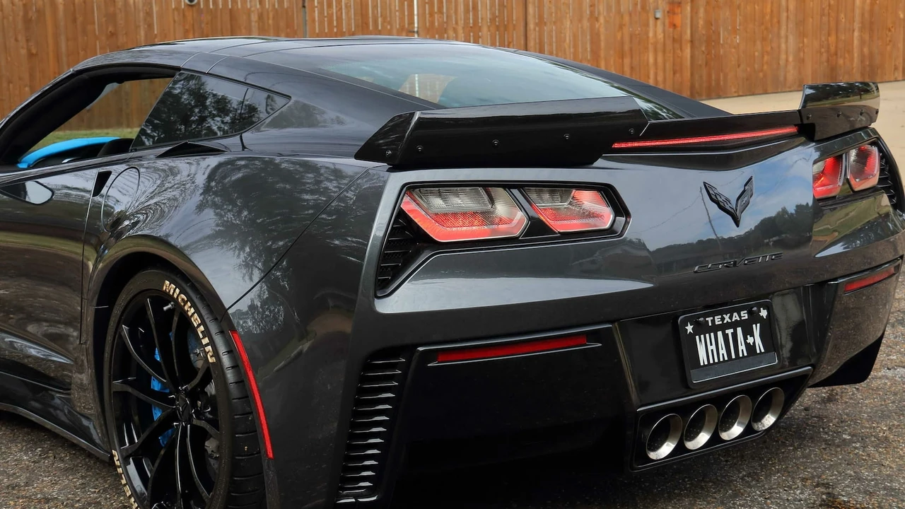 2017 Chevrolet Corvette C7 - Image 19 of 21