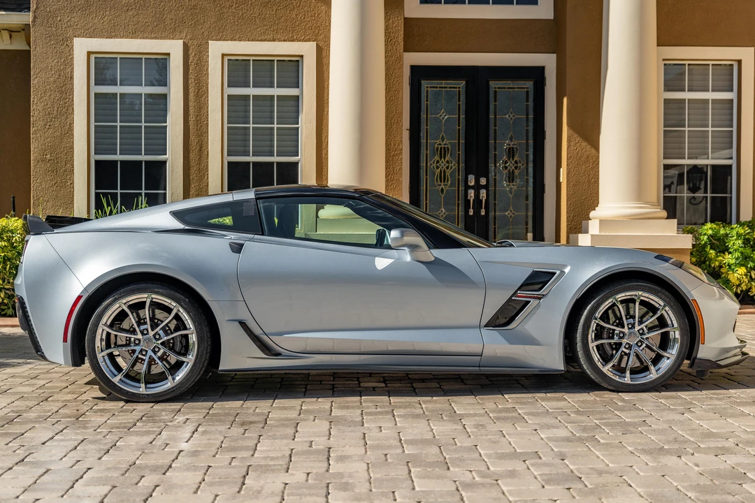 2017 Chevrolet Corvette C7 - Image 3 of 31