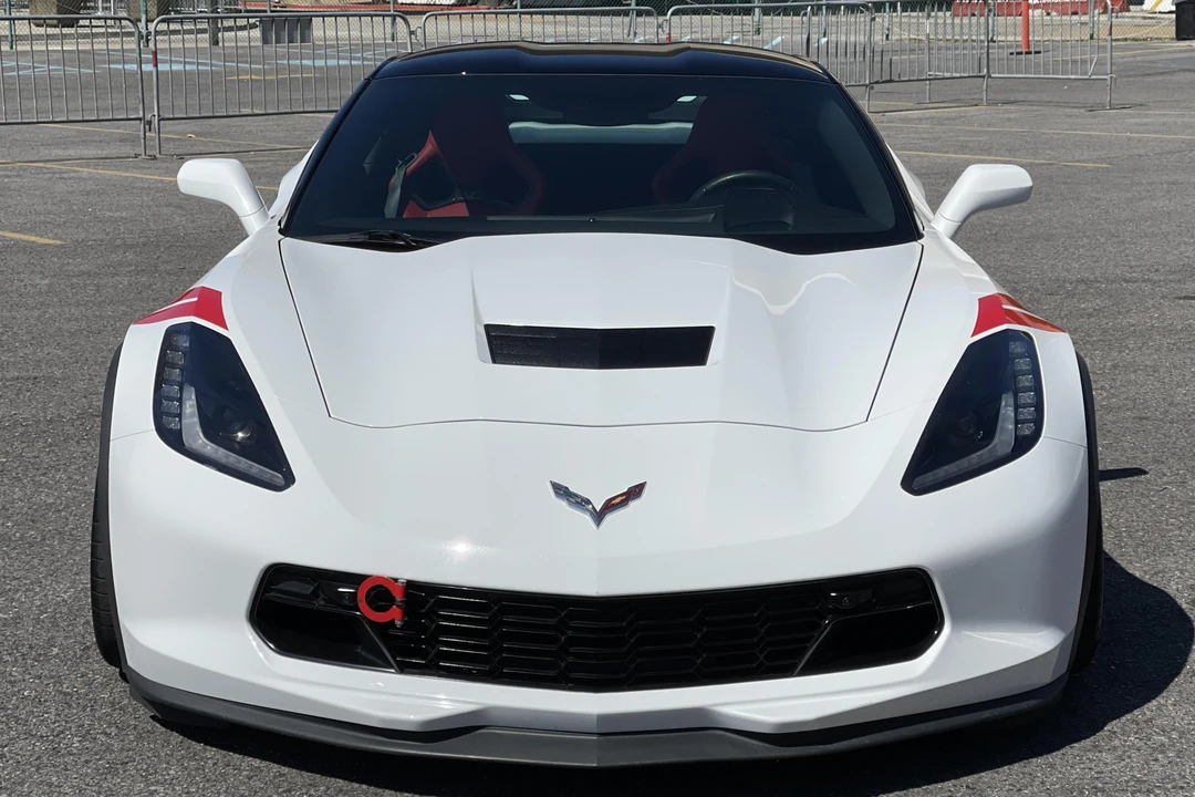 2017 Chevrolet Corvette C7 - Image 2 of 31