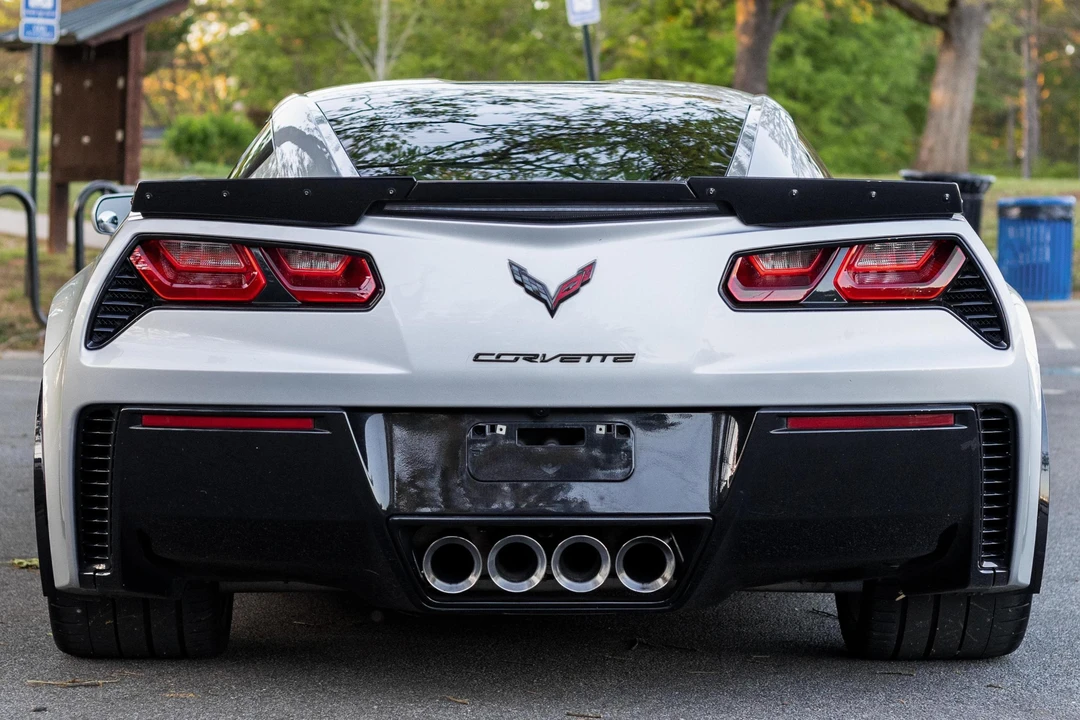 2017 Chevrolet Corvette C7 - Image 5 of 31