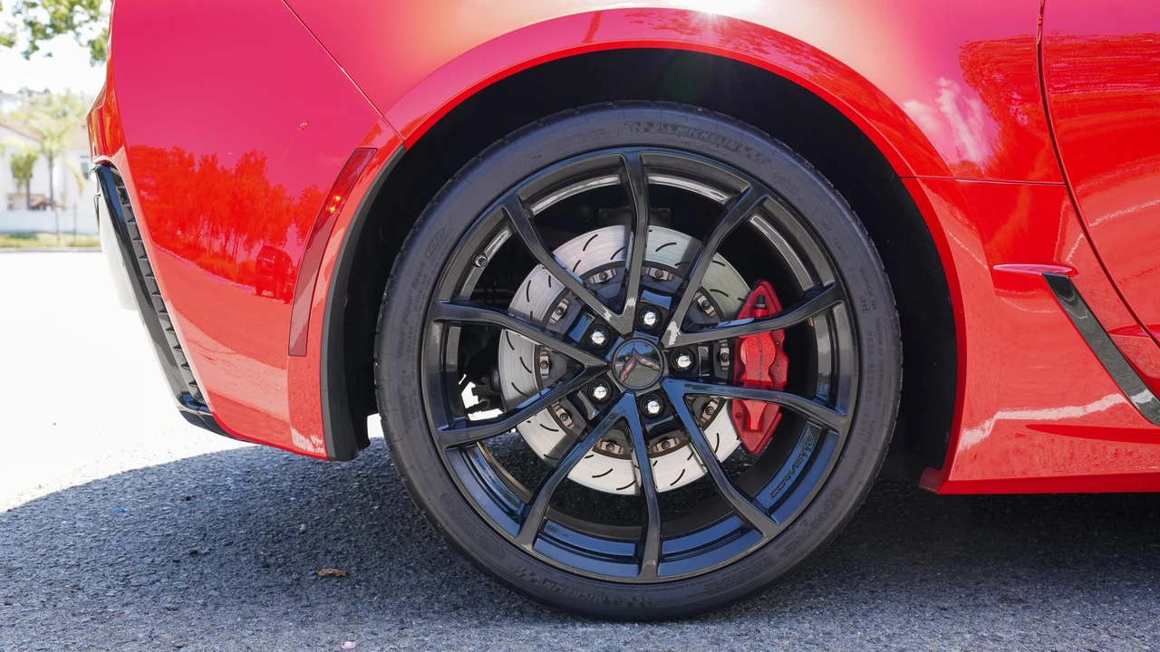 2017 Chevrolet Corvette C7 - Image 24 of 31