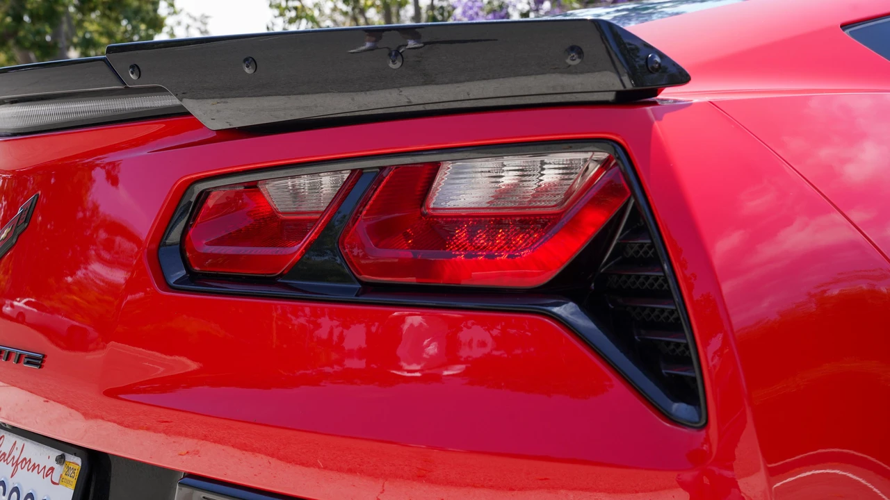 2017 Chevrolet Corvette C7 - Image 19 of 31