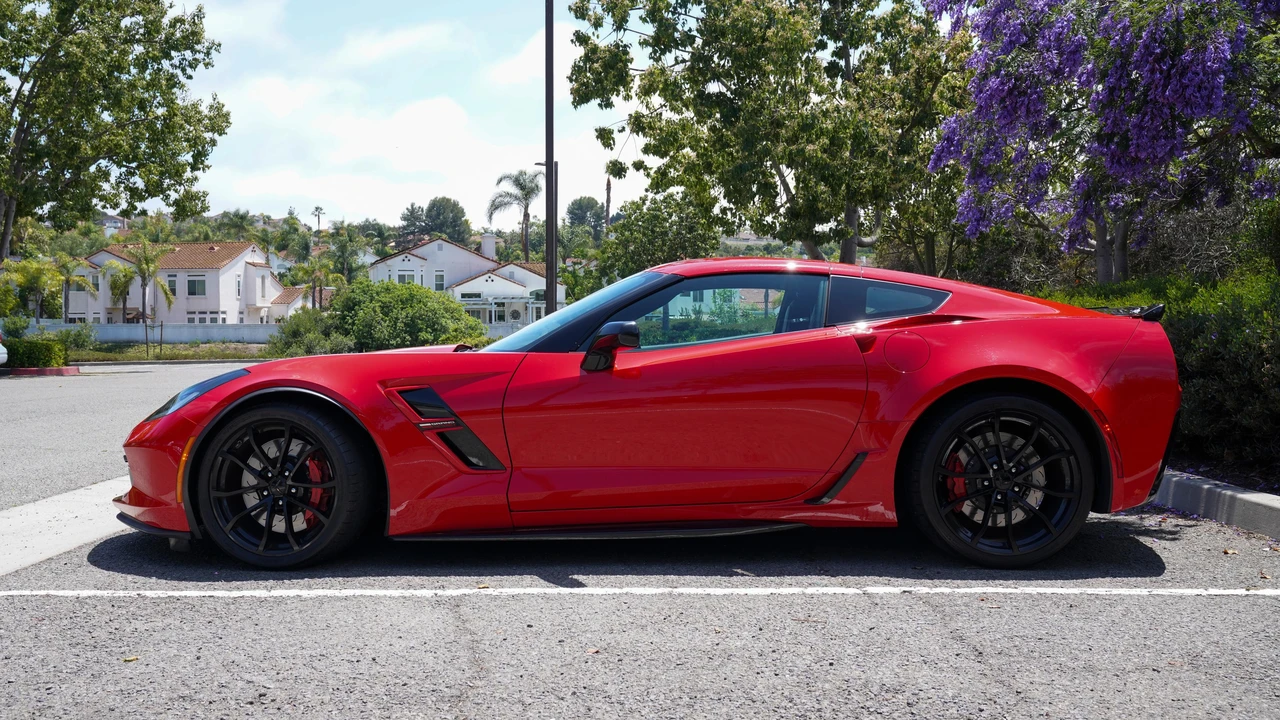 2017 Chevrolet Corvette C7 - Image 9 of 31