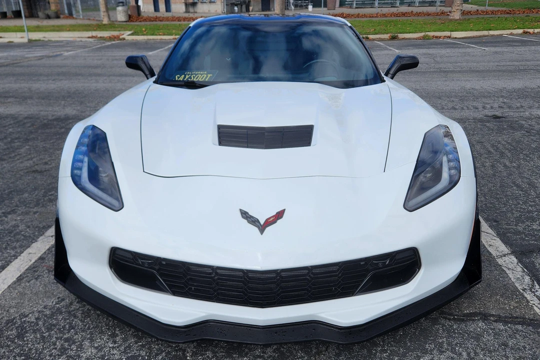 2017 Chevrolet Corvette C7 - Image 2 of 31