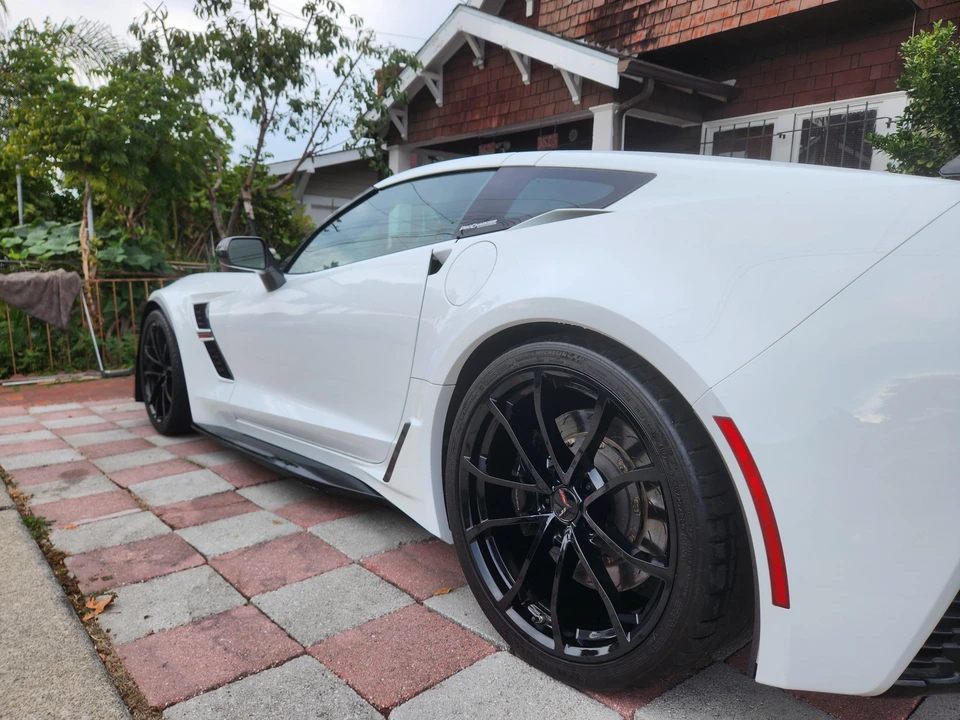 2017 Chevrolet Corvette C7 - Image 28 of 31