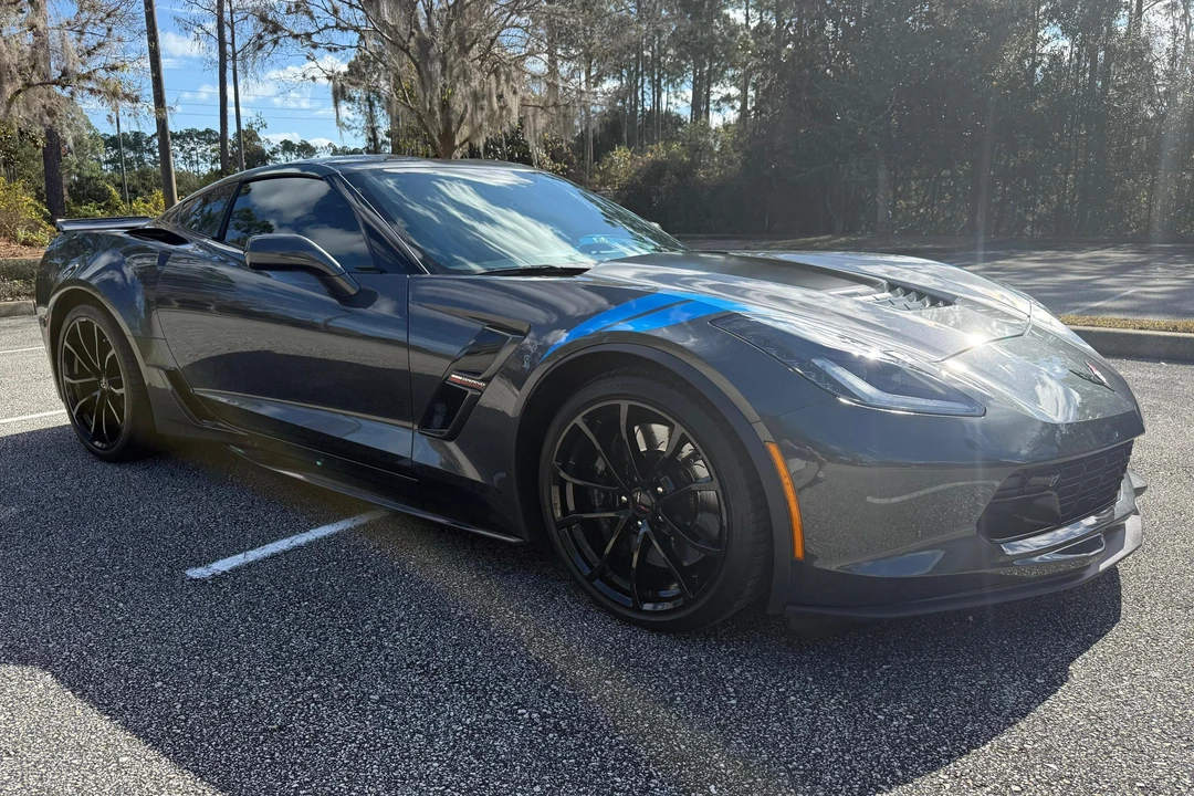 2017 Chevrolet Corvette C7 - Image 2 of 31