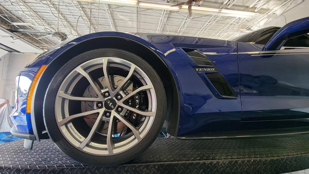 2017 Chevrolet Corvette C7 - Image 24 of 31
