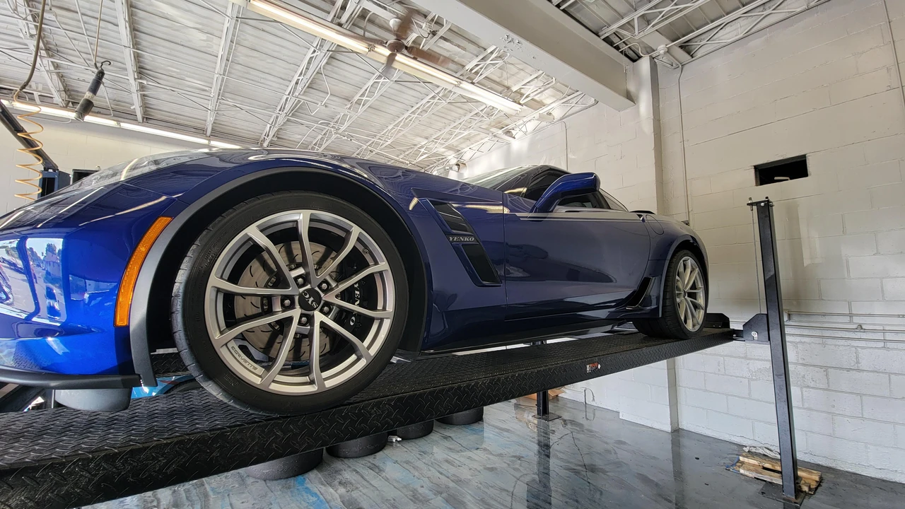 2017 Chevrolet Corvette C7 - Image 25 of 31