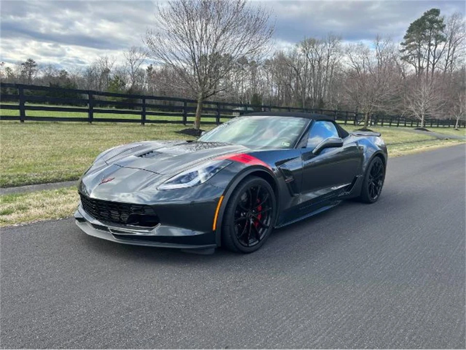 2017 Chevrolet Corvette C7 - Image 2 of 18