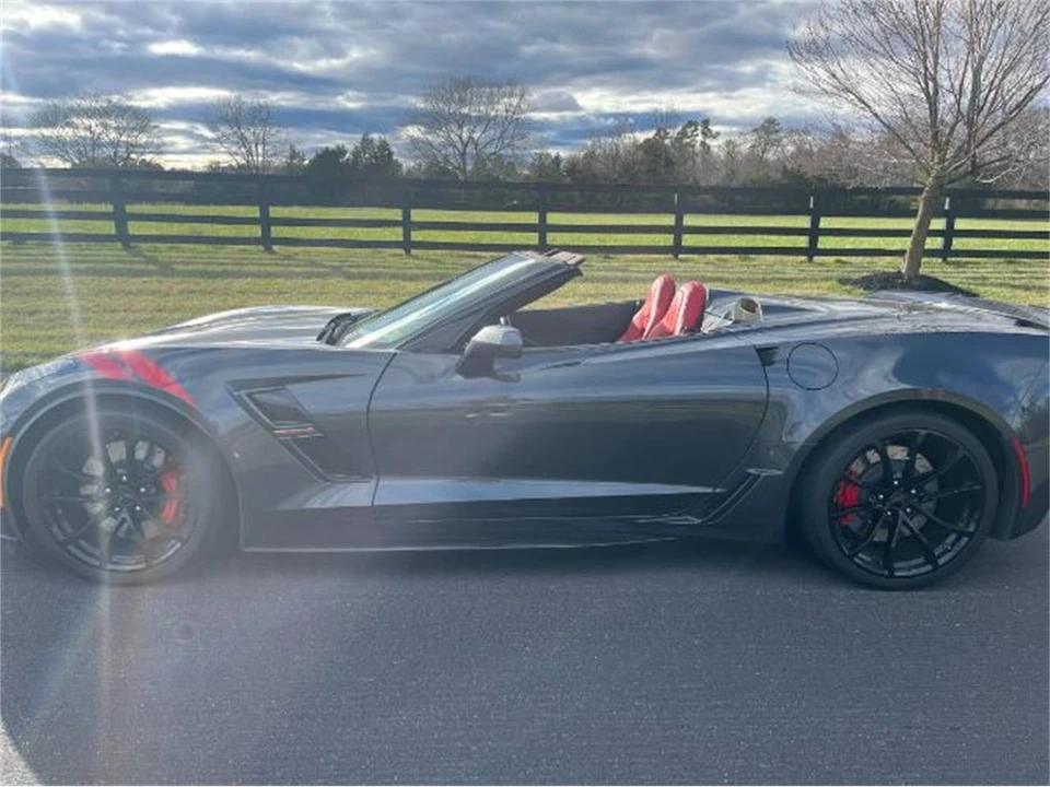 2017 Chevrolet Corvette C7 - Image 17 of 18