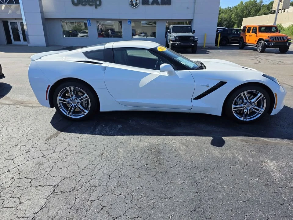 2017 Chevrolet Corvette C7 - Image 4 of 12