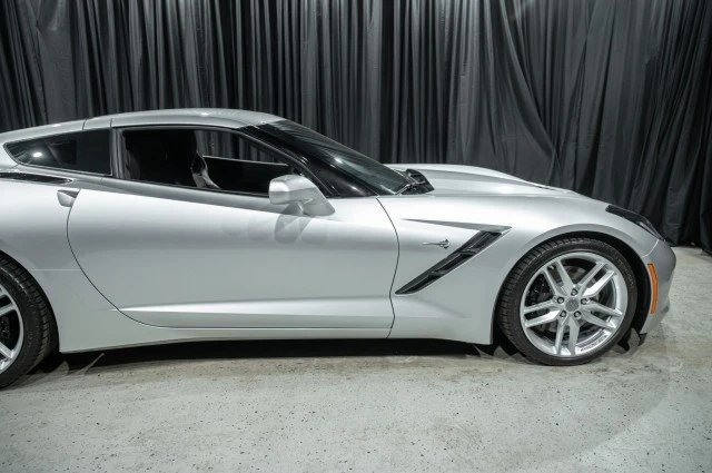 2017 Chevrolet Corvette C7 - Image 4 of 15