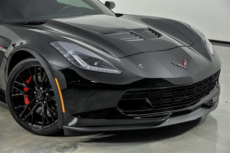 2017 Chevrolet Corvette C7 Z06 - Image 2 of 30