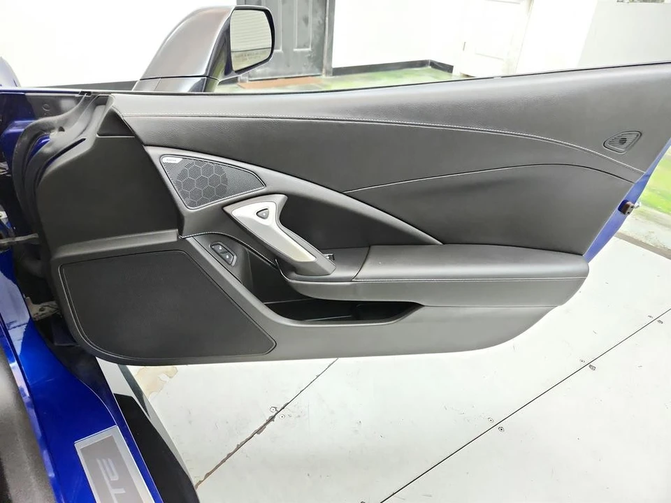 2017 Chevrolet Corvette C7 Z06 - Image 24 of 31