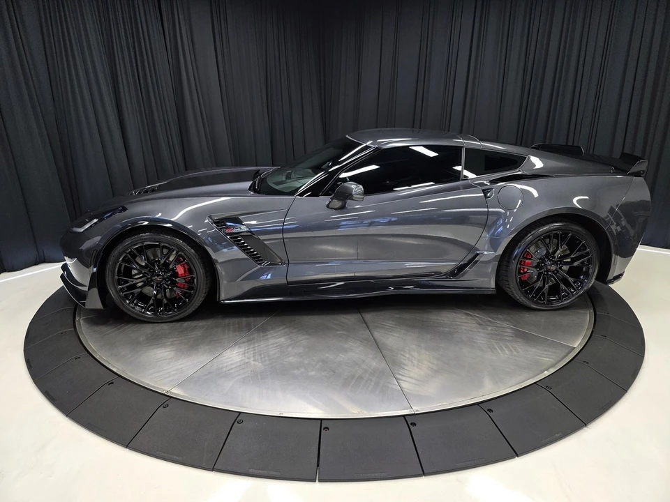 2017 Chevrolet Corvette C7 Z06 - Image 10 of 12