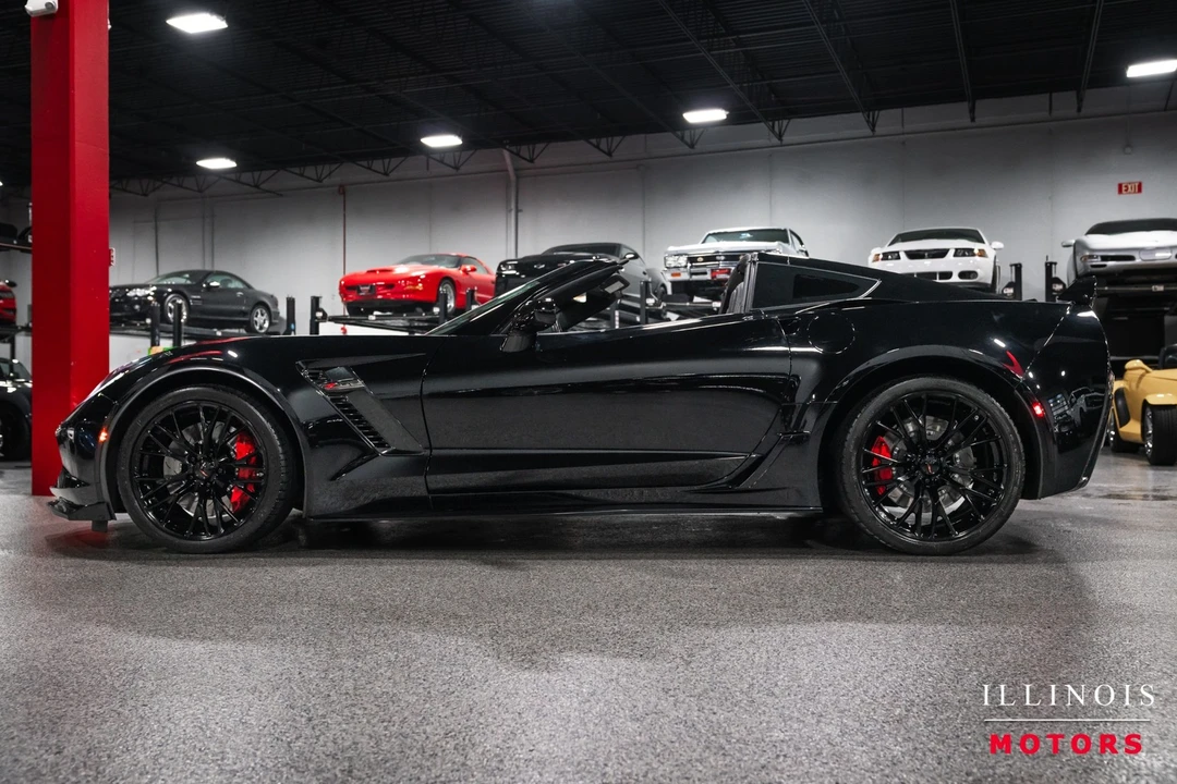 2017 Chevrolet Corvette C7 Z06 - Image 2 of 31