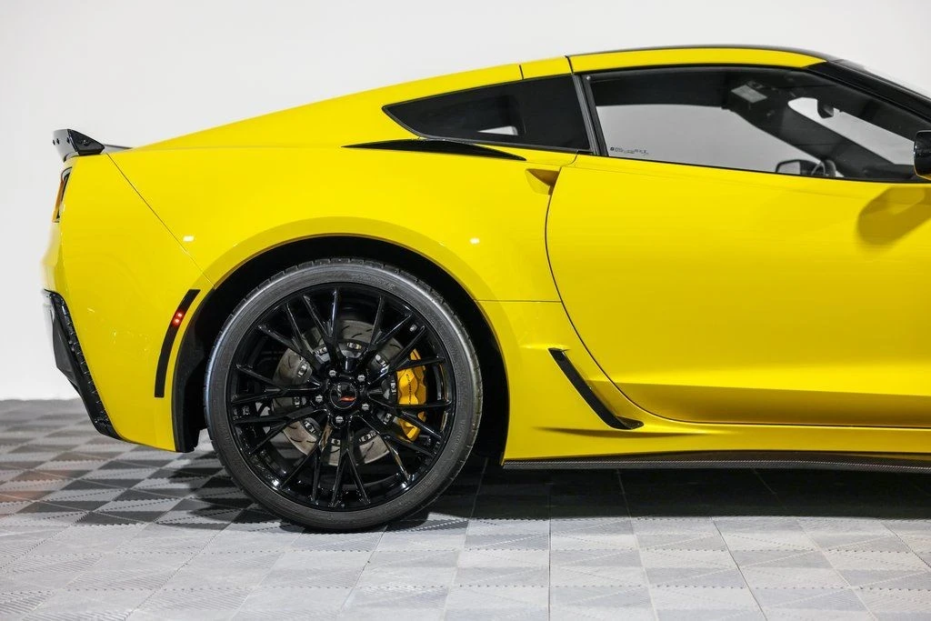 2017 Chevrolet Corvette C7 Z06 - Image 3 of 31