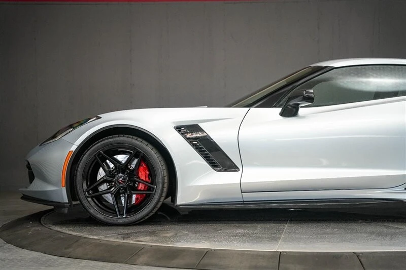 2017 Chevrolet Corvette C7 Z06 - Image 2 of 21