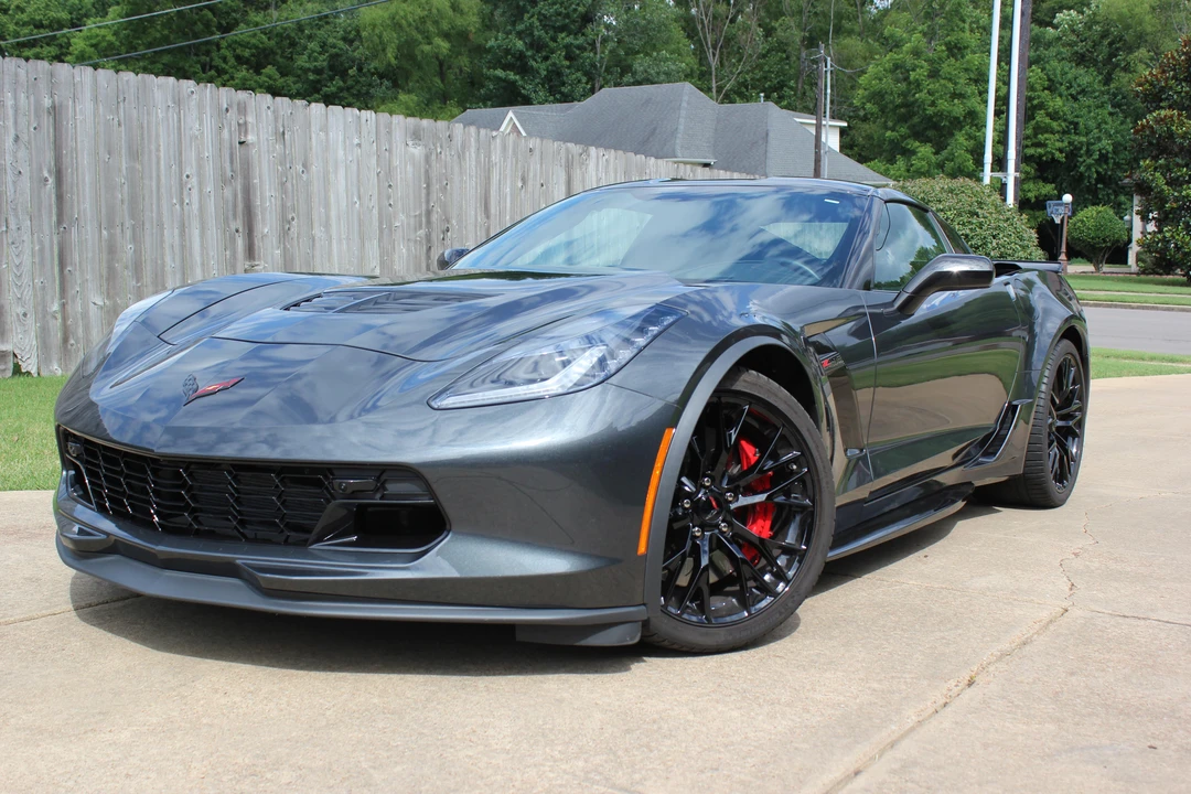 2017 Chevrolet Corvette C7 Z06 - Image 2 of 31