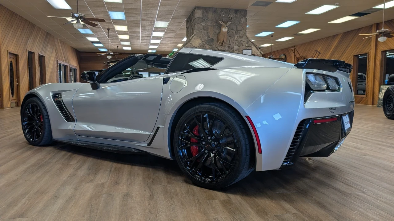 2017 Chevrolet Corvette C7 Z06 - Image 5 of 21