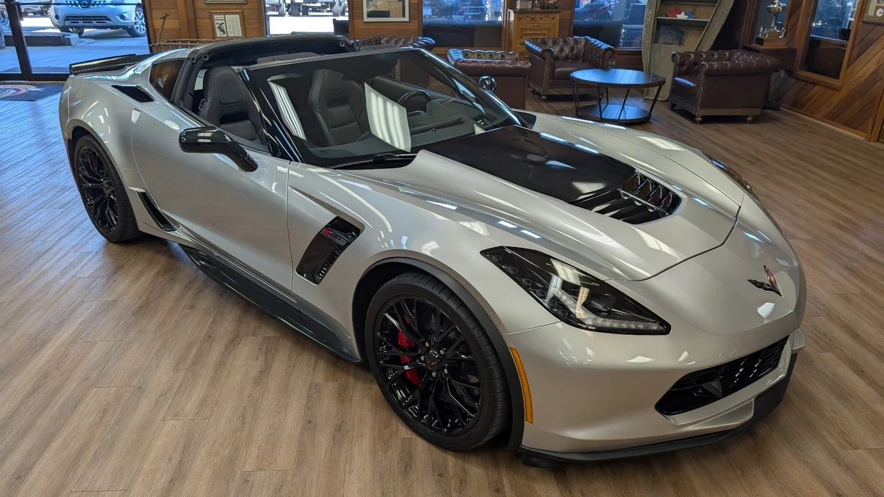 2017 Chevrolet Corvette C7 Z06 - Image 12 of 21