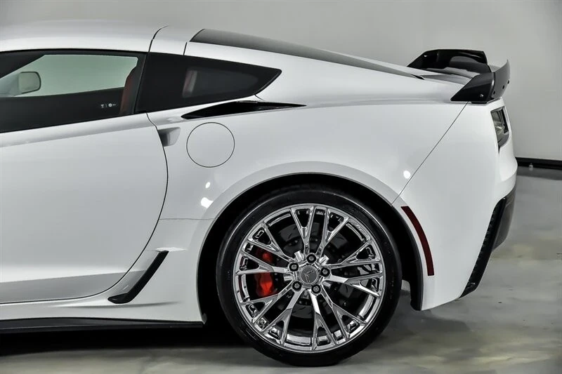 2017 Chevrolet Corvette C7 Z06 - Image 9 of 12