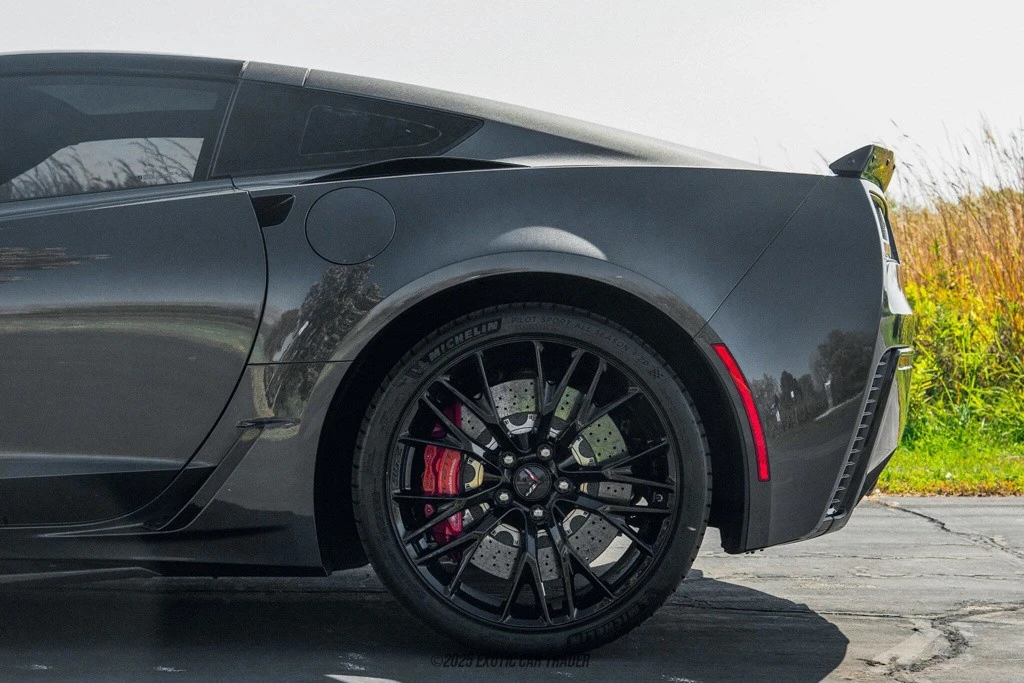 2017 Chevrolet Corvette C7 Z06 - Image 5 of 12