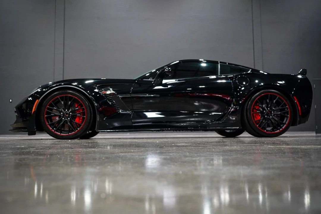 2017 Chevrolet Corvette C7 Z06 - Image 19 of 21