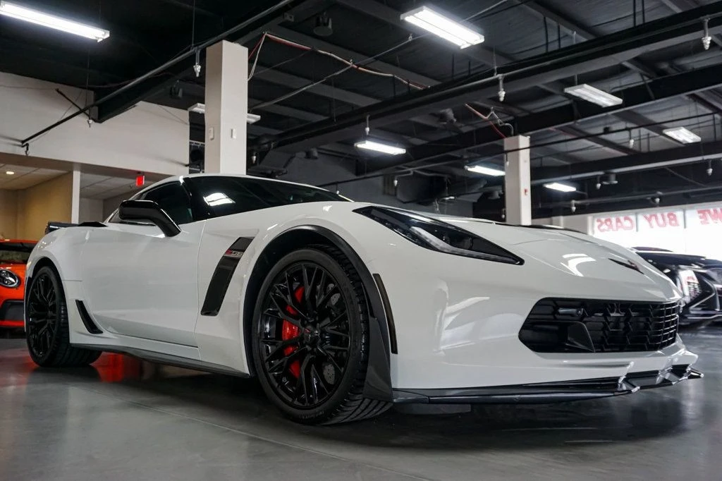 2017 Chevrolet Corvette C7 Z06 - Image 2 of 12