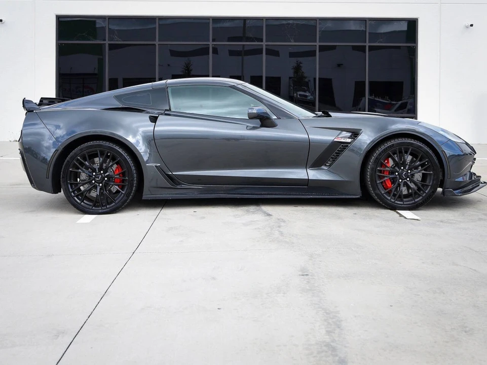 2017 Chevrolet Corvette C7 Z06 - Image 9 of 17