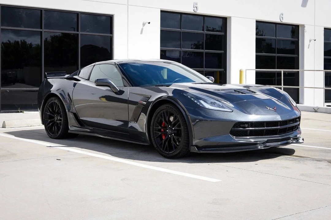2017 Chevrolet Corvette C7 Z06 - Image 2 of 17