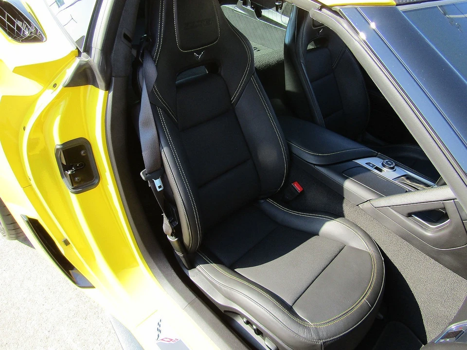2017 Chevrolet Corvette C7 Z06 - Image 12 of 25