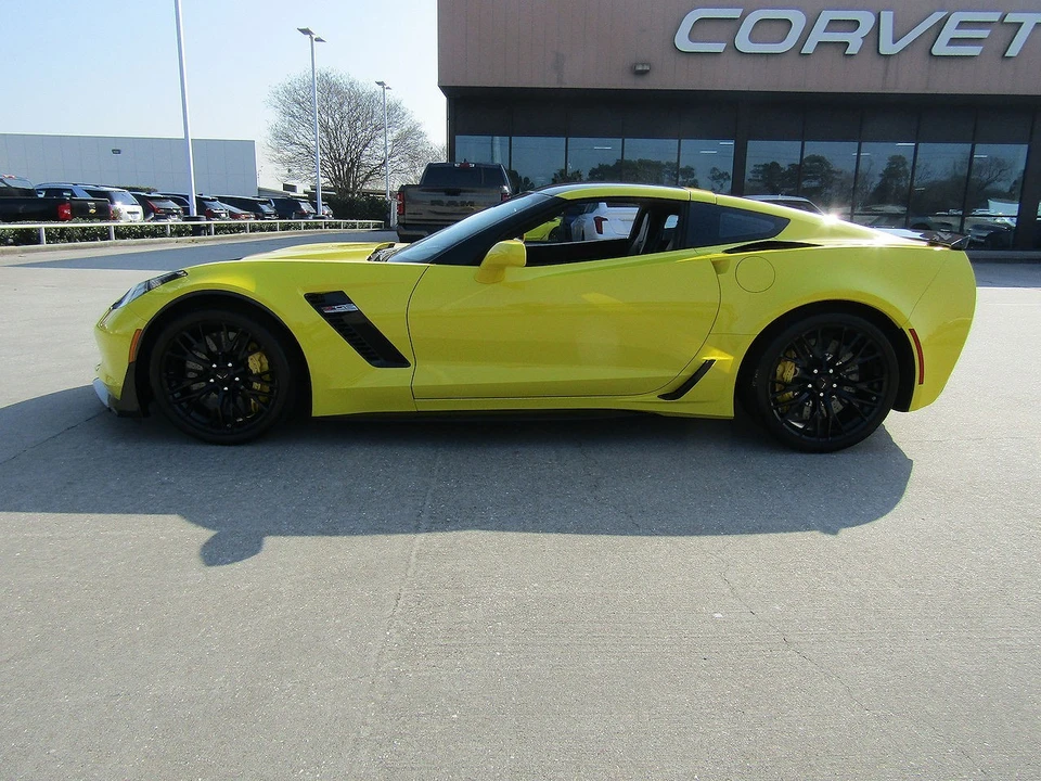 2017 Chevrolet Corvette C7 Z06 - Image 8 of 25