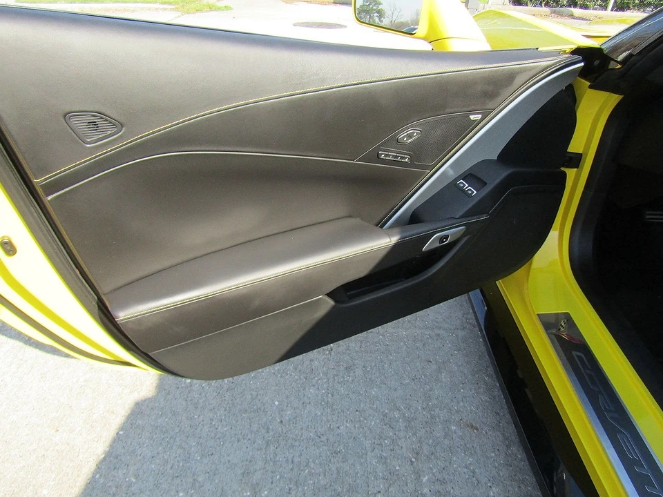 2017 Chevrolet Corvette C7 Z06 - Image 11 of 25