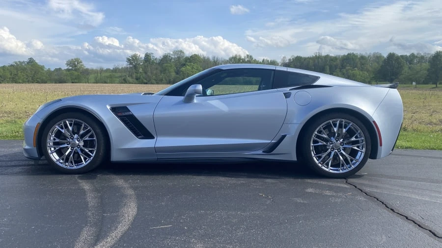 2017 Chevrolet Corvette C7 Z06 - Image 2 of 21