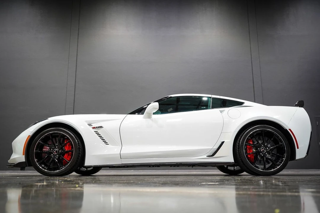 2017 Chevrolet Corvette C7 Z06 - Image 19 of 21
