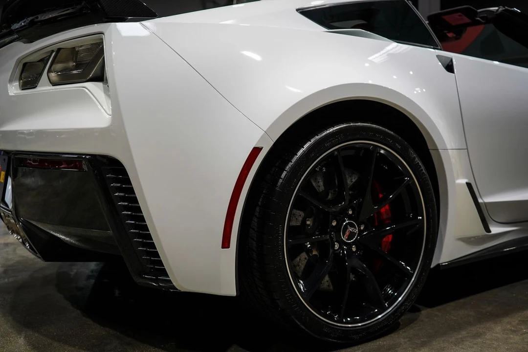 2017 Chevrolet Corvette C7 Z06 - Image 17 of 21