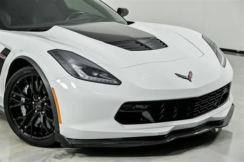 2017 Chevrolet Corvette C7 Z06 - Image 2 of 31