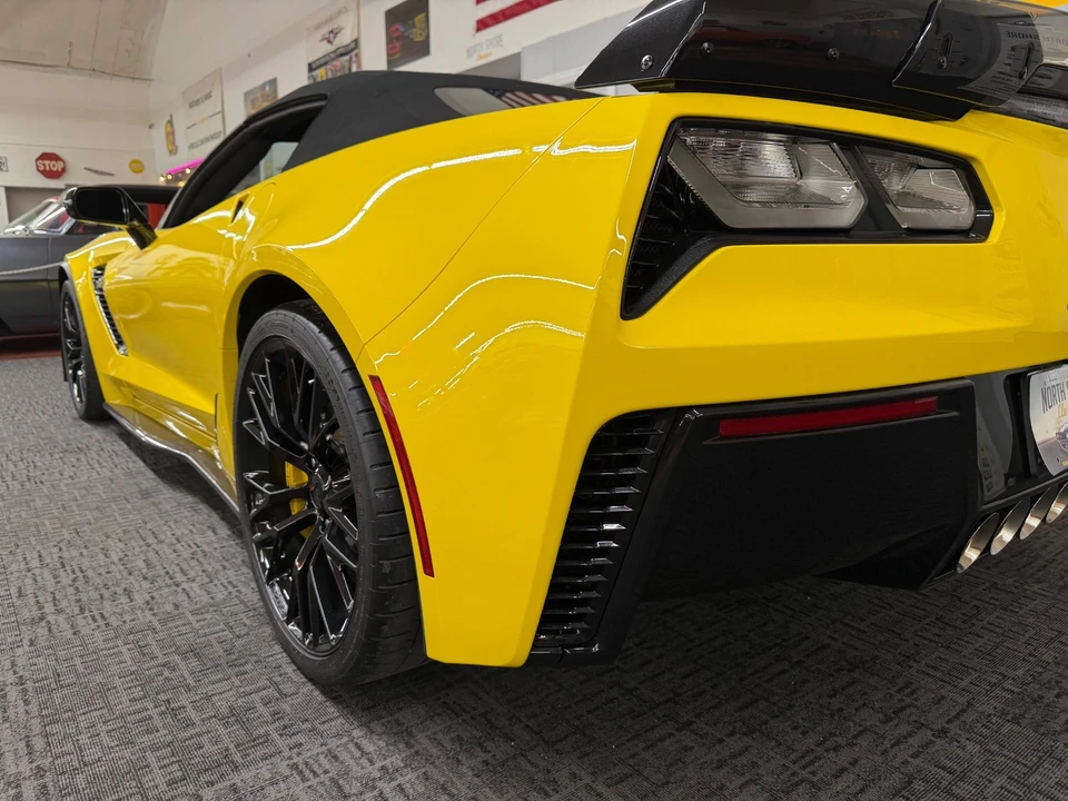 2017 Chevrolet Corvette C7 Z06 - Image 19 of 31