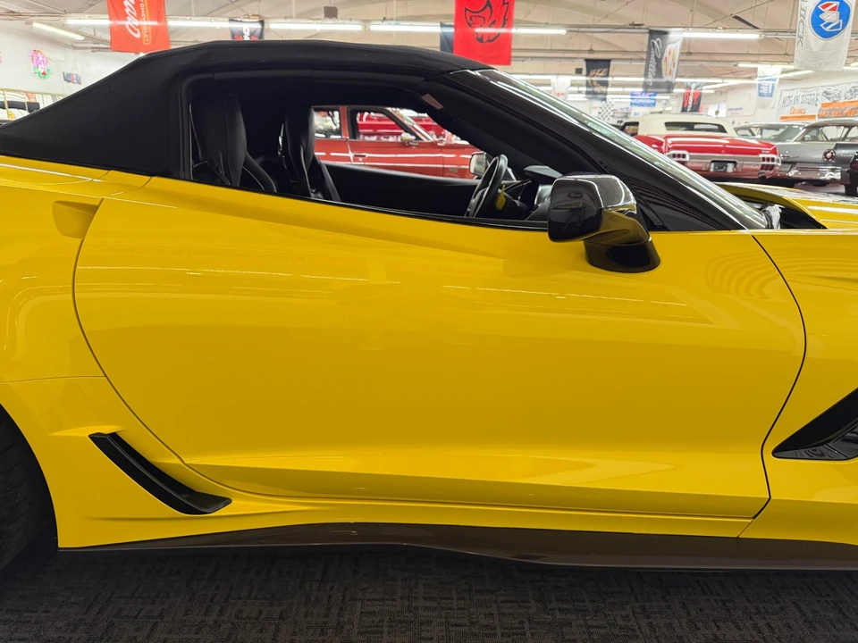 2017 Chevrolet Corvette C7 Z06 - Image 26 of 31