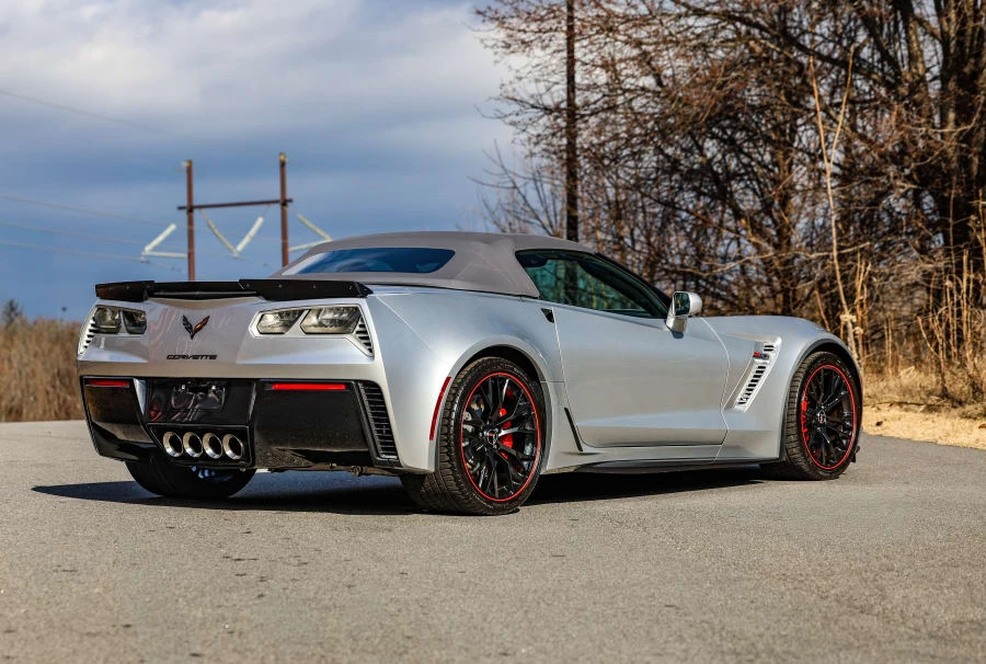 2017 Chevrolet Corvette C7 Z06 - Image 2 of 31