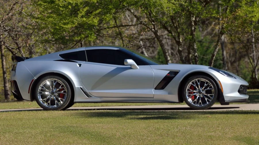 2017 Chevrolet Corvette C7 Z06 - Image 2 of 31
