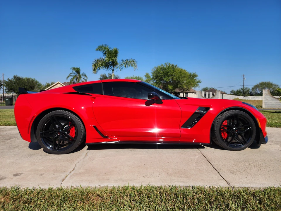 2017 Chevrolet Corvette C7 Z06 - Image 19 of 31