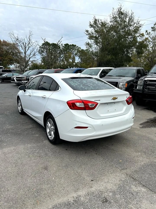 2017 Chevrolet Cruze - Image 4 of 15