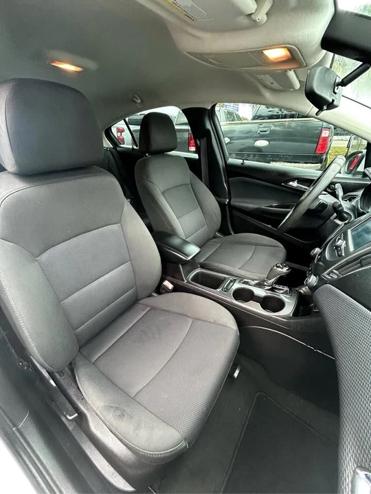 2017 Chevrolet Cruze - Image 14 of 15