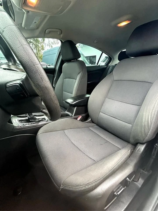 2017 Chevrolet Cruze - Image 8 of 15